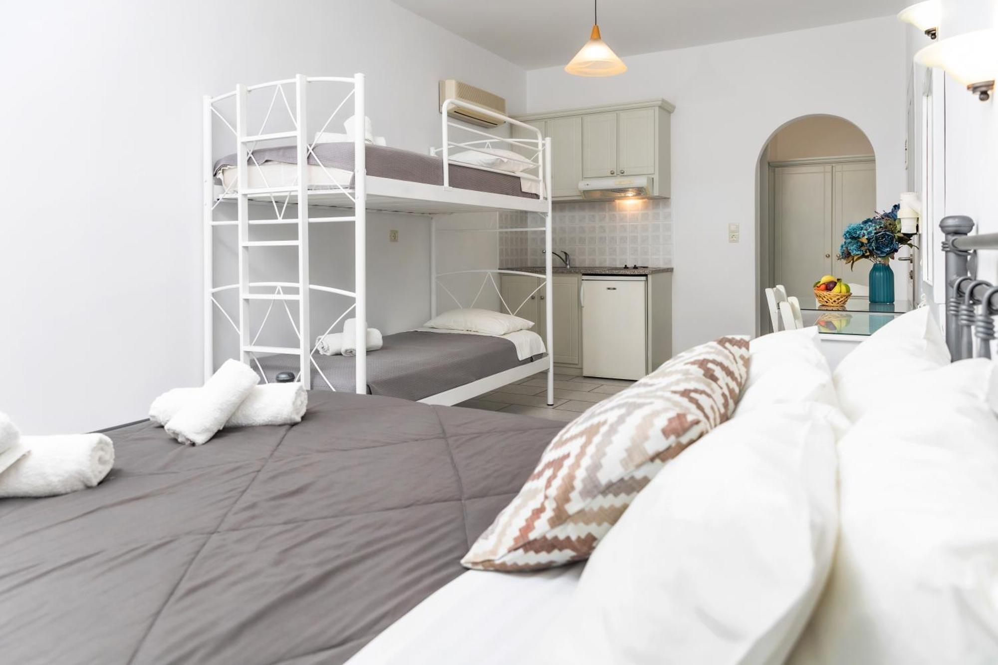 Depis Studios & Apartments Naxos City Exterior foto
